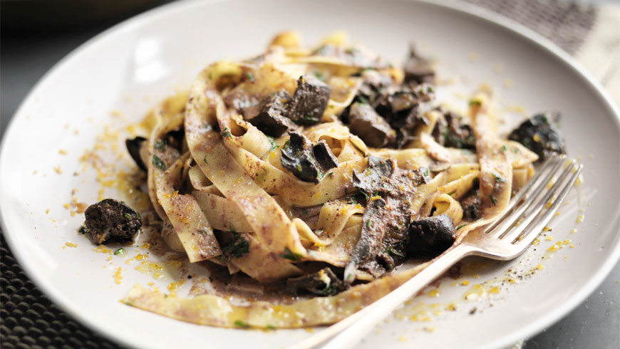 Pappardelle pasta with Sturgeon livers